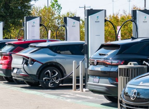electric-car-charging-station-royalty-free-image-1704903416.jpg