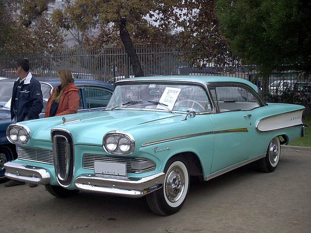 800px-Edsel_Pacer_1958_(4922383186).jpg